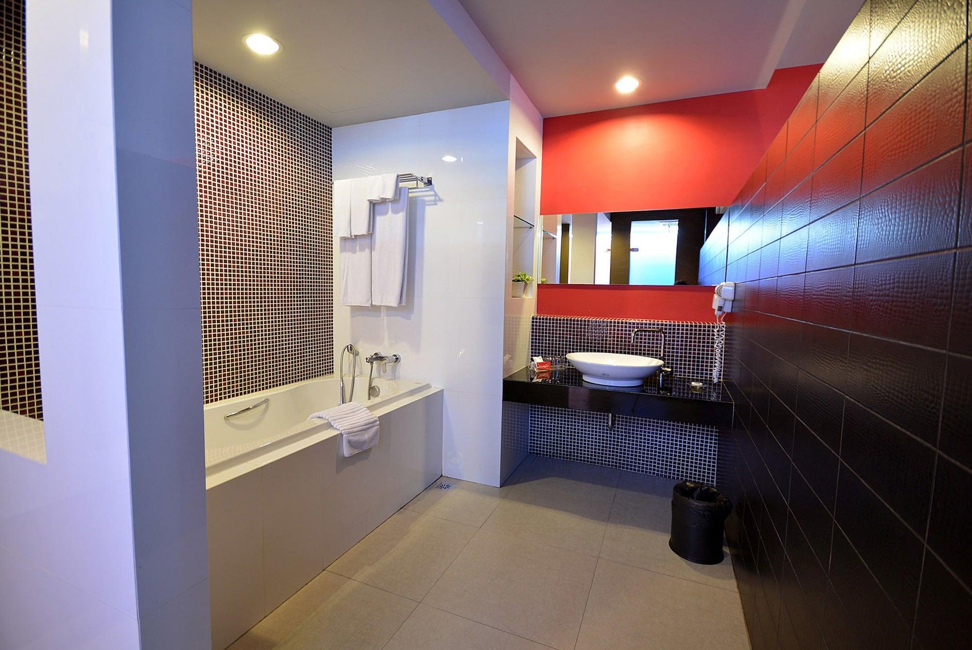 פאטאיה Tsix5 Hotel מראה חיצוני תמונה